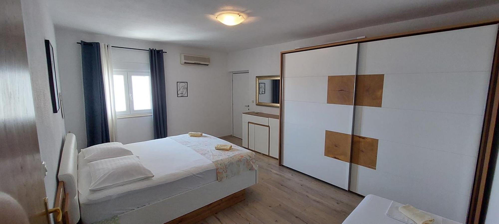 Apartments Dana 오미스 객실 사진