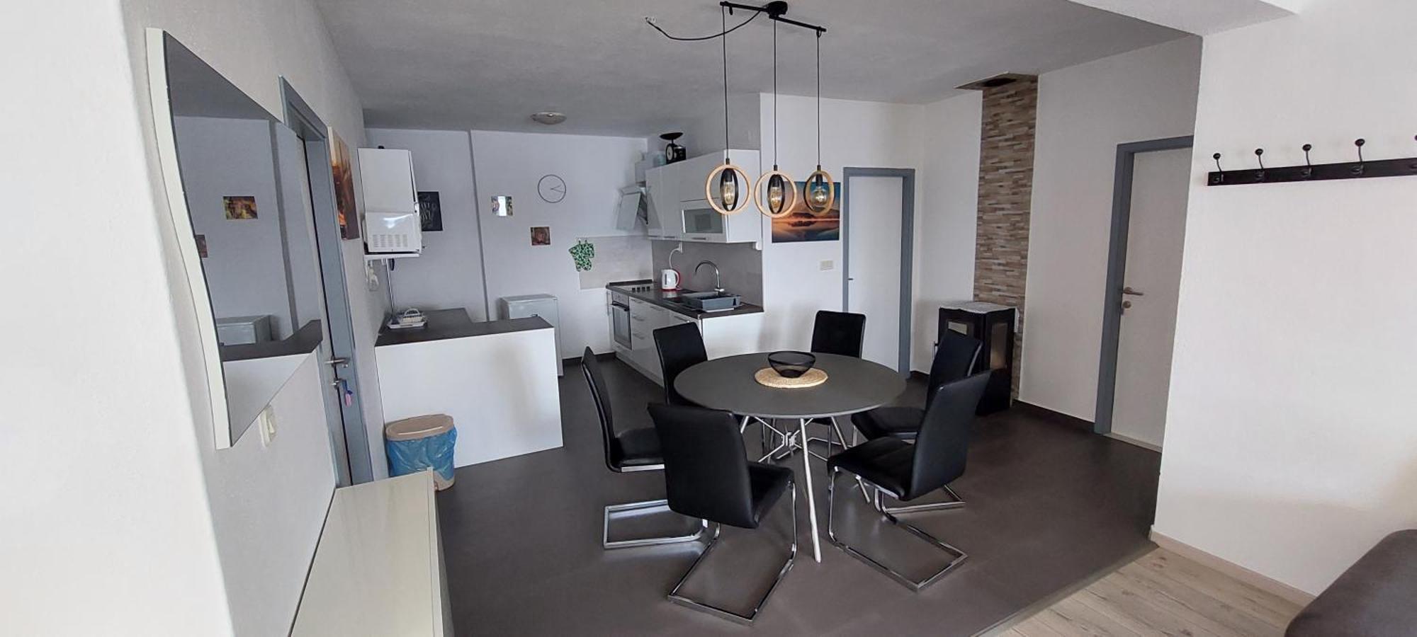 Apartments Dana 오미스 외부 사진