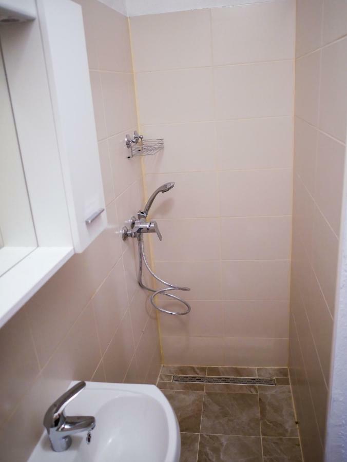 Apartments Dana 오미스 외부 사진
